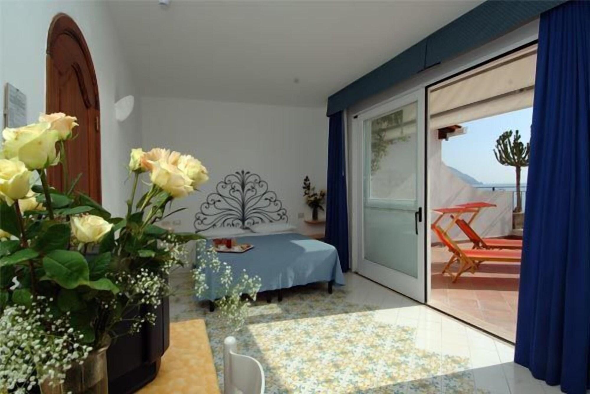 Hotel Pupetto Positano Buitenkant foto