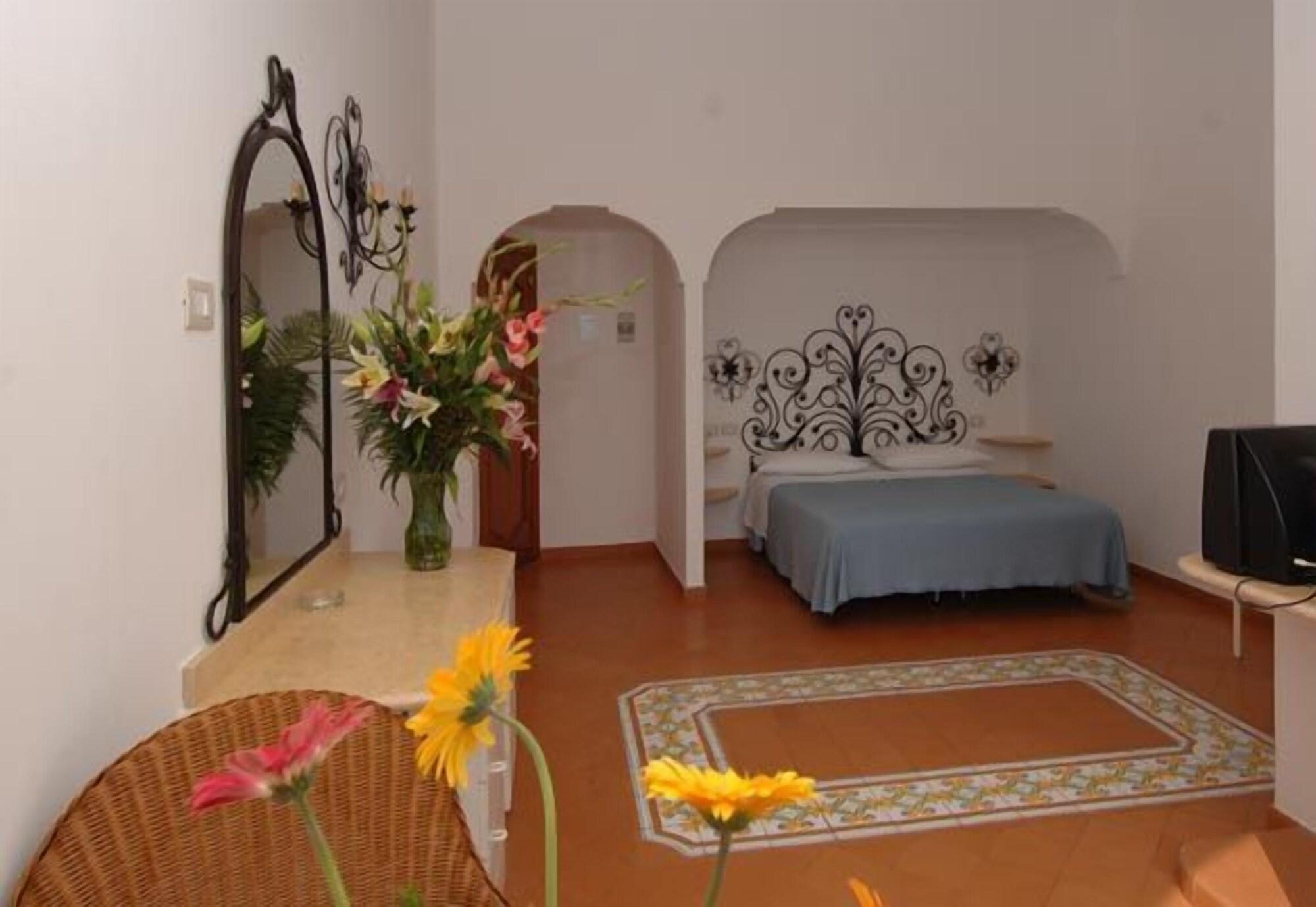 Hotel Pupetto Positano Buitenkant foto